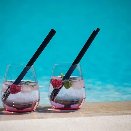 Maris Bed & Breakfast 4*