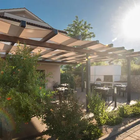 ベッド・アンド・ブレックファスト Maris プナト