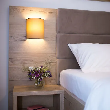 Maris فندق مبيت وإفطار 4*