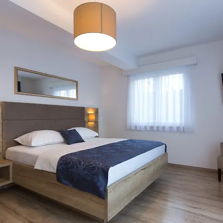 فندق مبيت وإفطار Maris