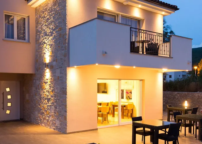 Maris Bed & Breakfast 4*