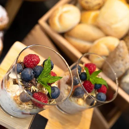 Maris Oda ve Kahvaltı 4*