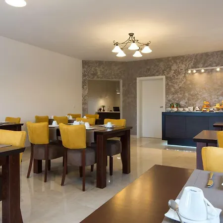 Maris Oda ve Kahvaltı